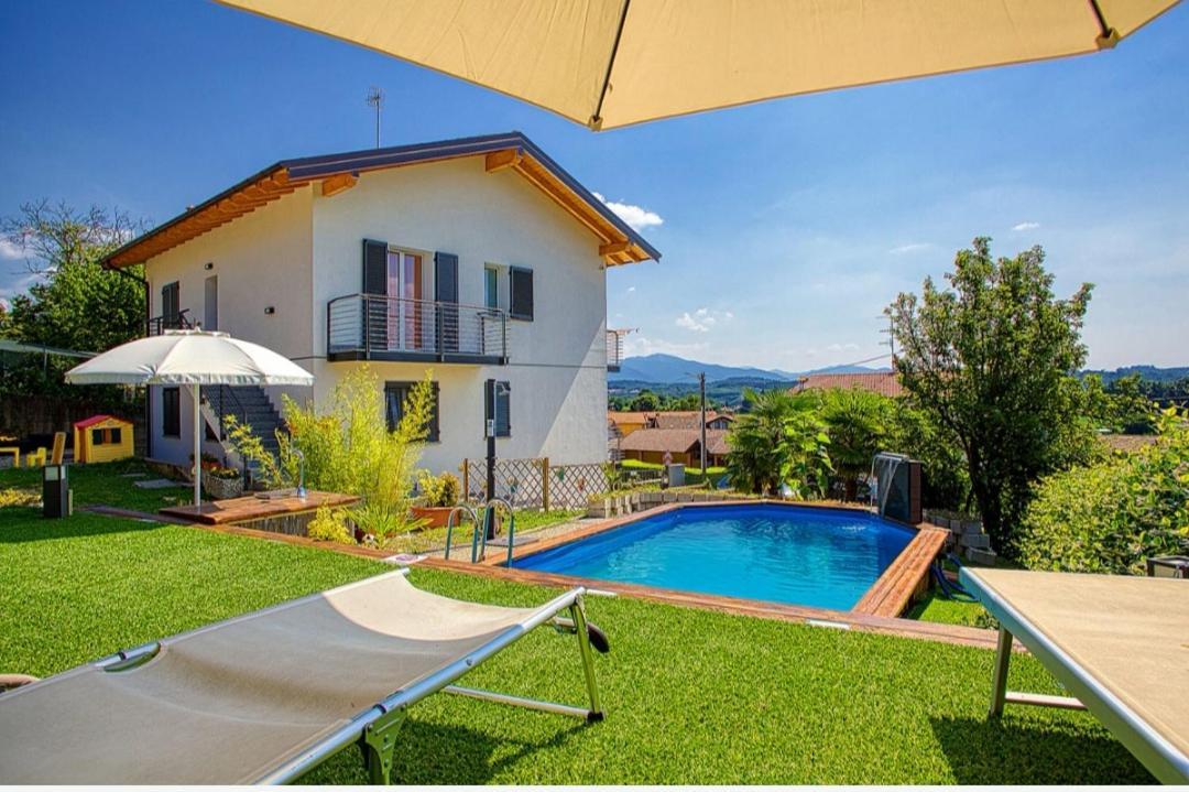 Casa Charlie Apartment Arcisate ภายนอก รูปภาพ
